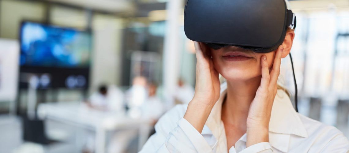 Dentist using VR Tech